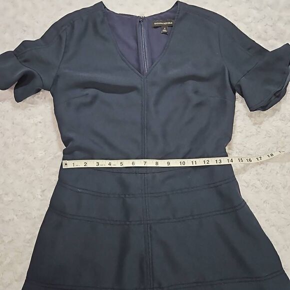 Banana Republic Flutter Sleeve Fit Flare Navy Dress With Pockets Size 4 - Picture 9 of 15